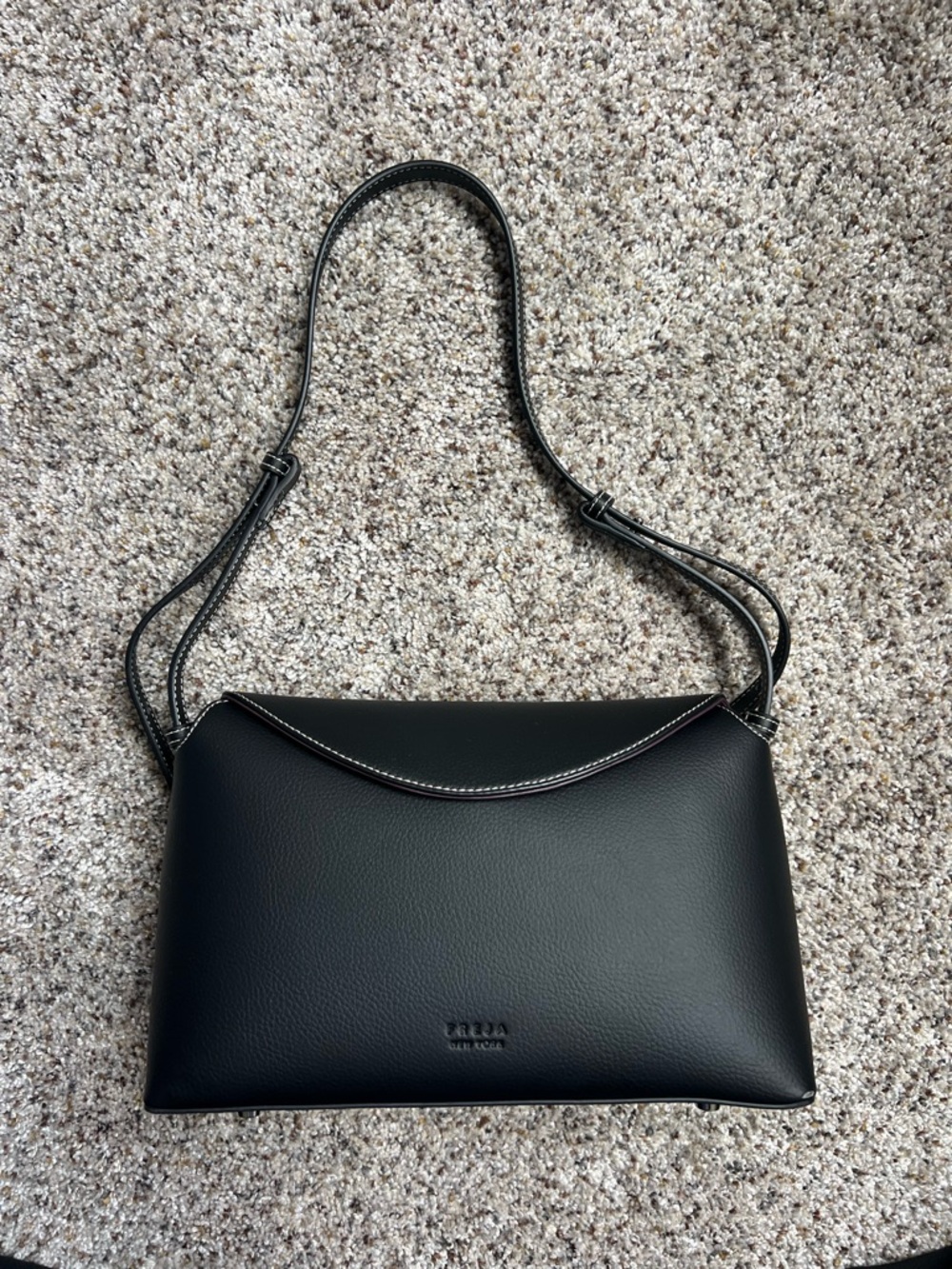 Freja New York Hudson Bag - Black - Picture 4 of 10